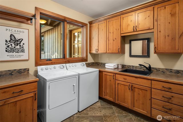 91 Rushing Water Lane, Cle Elum, WA 98922