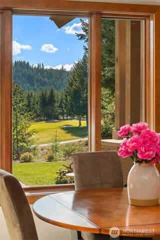 91 Rushing Water Lane, Cle Elum, WA 98922