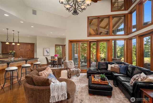 91 Rushing Water Lane, Cle Elum, WA 98922