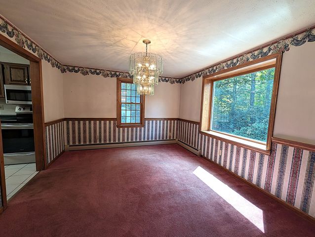 2 Nutfield Dr, Londonderry, NH 03053