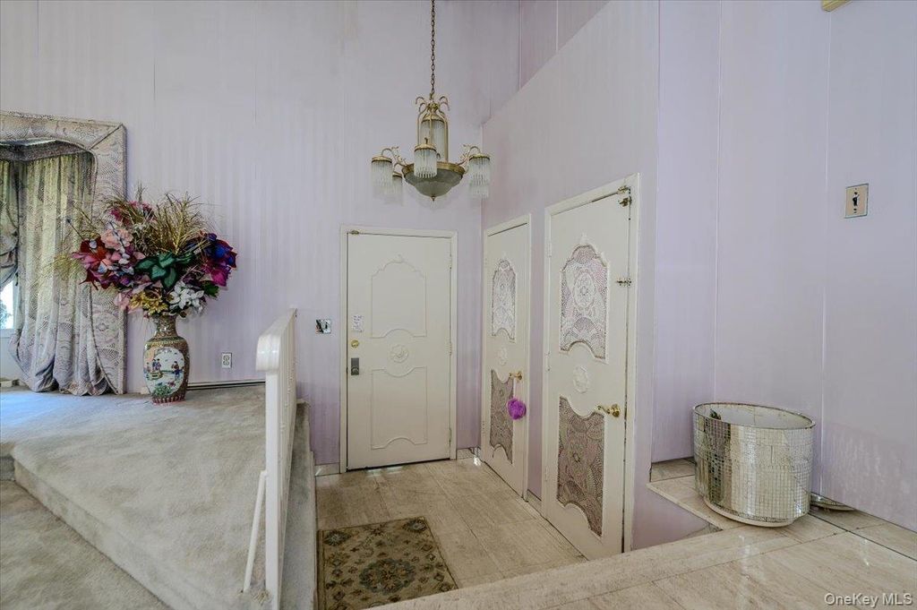 719 Hungry Harbor Road, Valley Stream, NY 11581 — photo 2