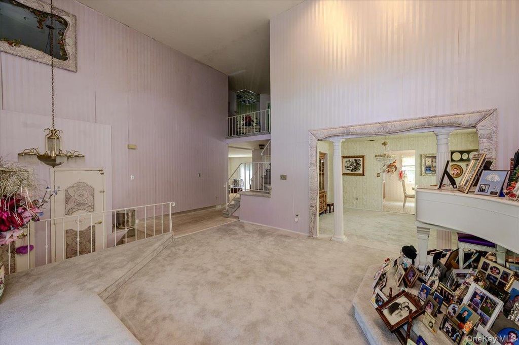 719 Hungry Harbor Road, Valley Stream, NY 11581 — photo 5