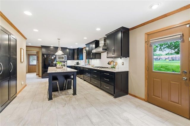 301 S Stevenson Street, Olathe, KS 66061