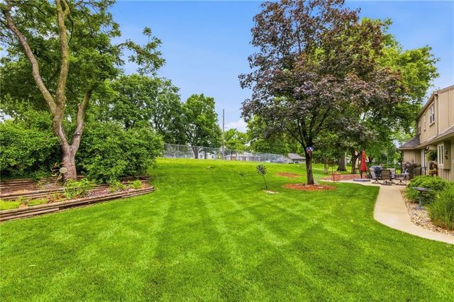 301 S Stevenson Street, Olathe, KS 66061