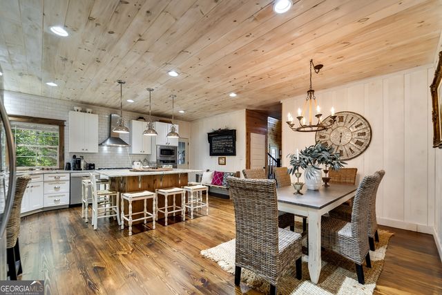 466 Murray Cove Road, Tiger, GA 30576