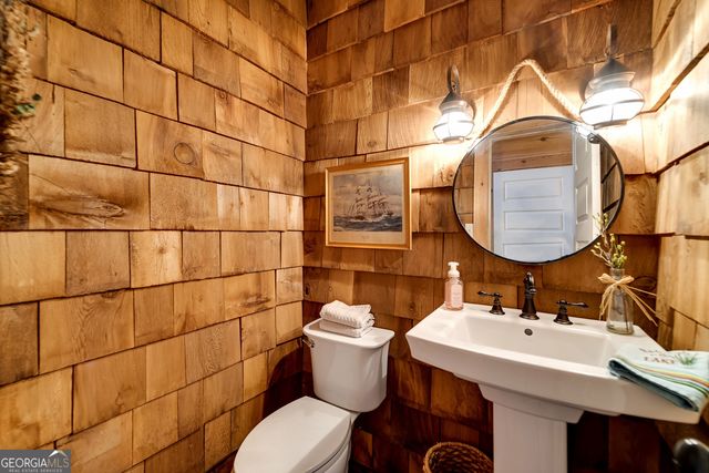 466 Murray Cove Road, Tiger, GA 30576