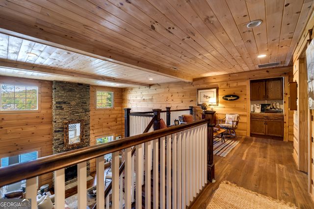 466 Murray Cove Road, Tiger, GA 30576