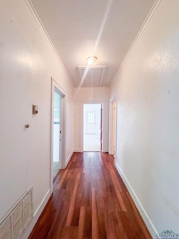 206 Park, Atlanta, TX 75551