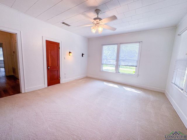 206 Park, Atlanta, TX 75551