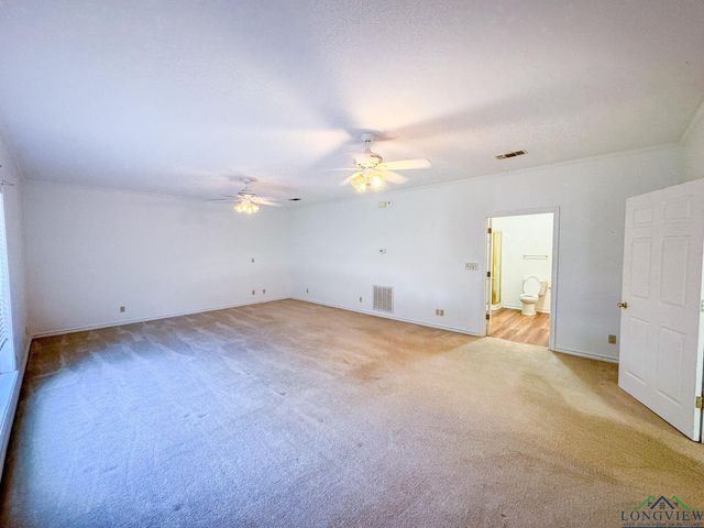 206 Park, Atlanta, TX 75551