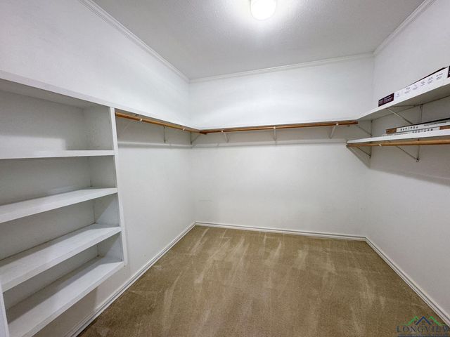 206 Park, Atlanta, TX 75551