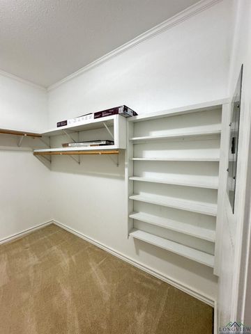 206 Park, Atlanta, TX 75551