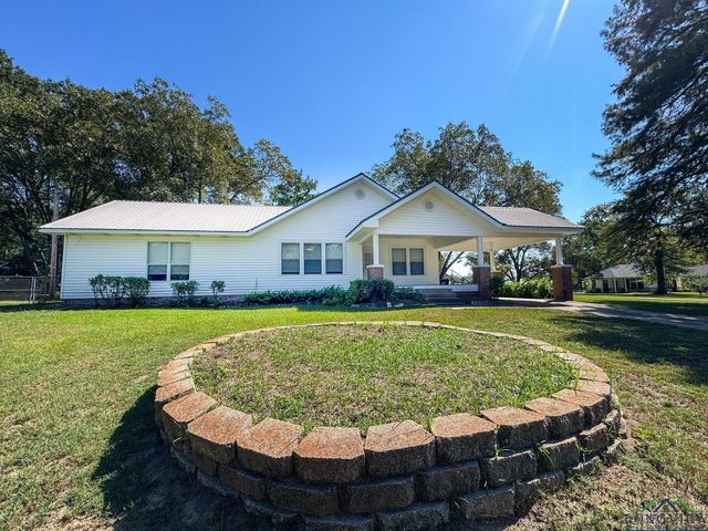 206 Park, Atlanta, TX 75551