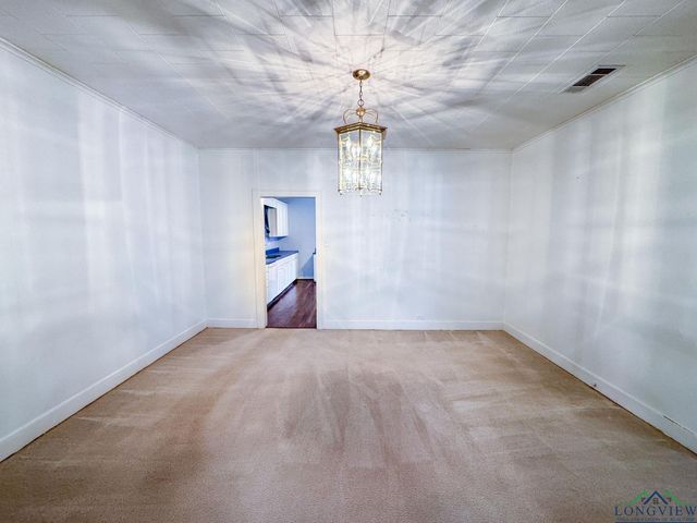 206 Park, Atlanta, TX 75551