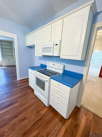 206 Park, Atlanta, TX 75551