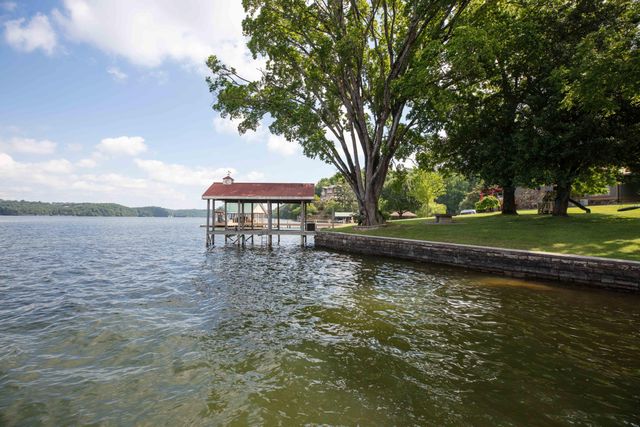 6460 Solitude Drive, Chattanooga, TN 37416
