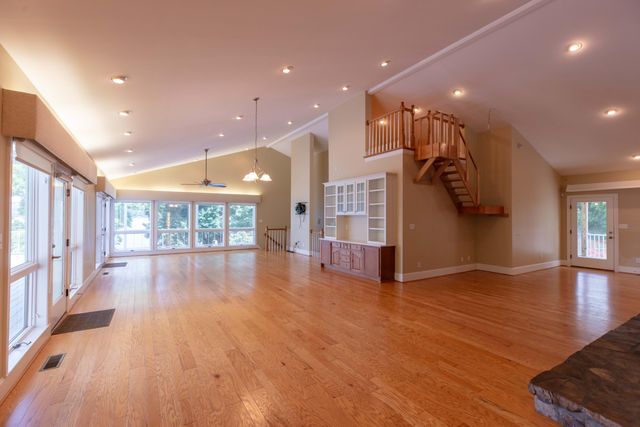 6460 Solitude Drive, Chattanooga, TN 37416