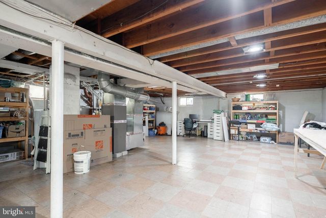 1704 N VALLEY AVE, Vineland, NJ 08360