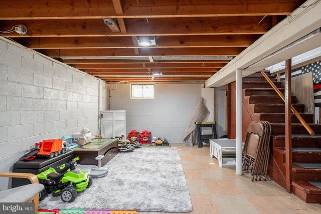 1704 N VALLEY AVE, Vineland, NJ 08360