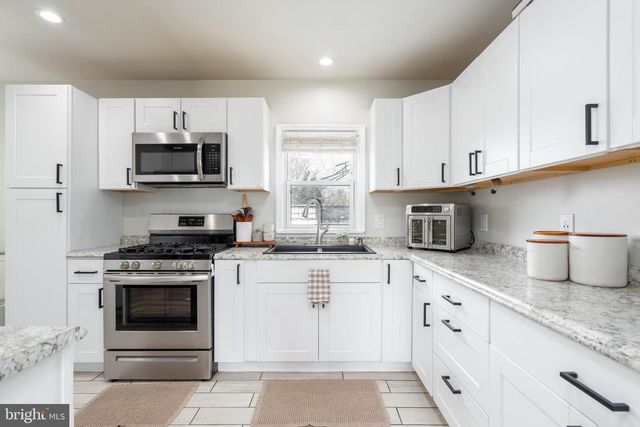 1704 N VALLEY AVE, Vineland, NJ 08360