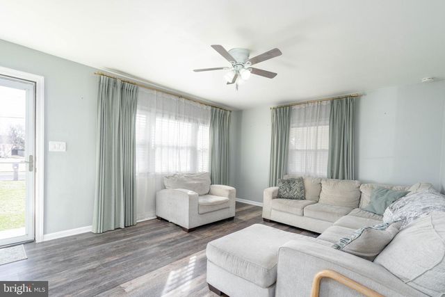 1704 N VALLEY AVE, Vineland, NJ 08360