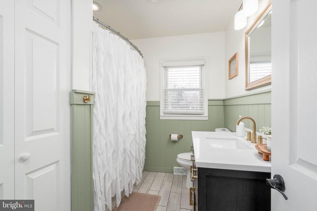 1704 N VALLEY AVE, Vineland, NJ 08360