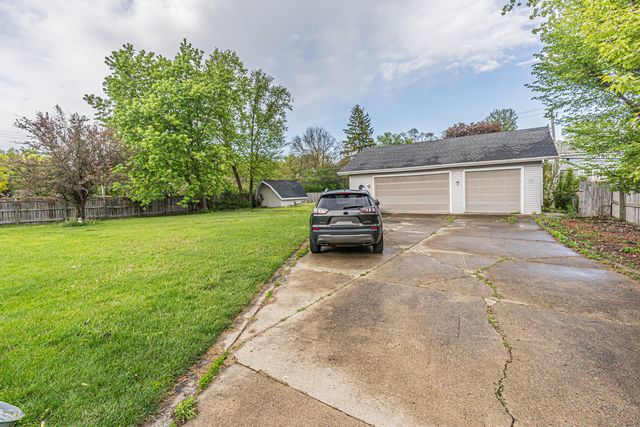 1275 Bloomingdale Road, Glendale Heights, IL 60139