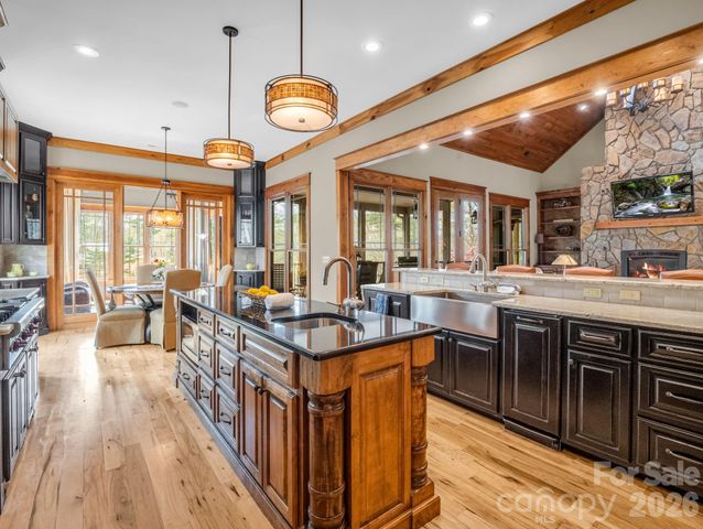 27 Anchor Drive, Nebo, NC 28761
