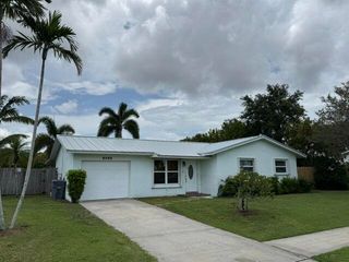 8095 W Saint John Avenue W, Boynton Beach, FL 33472