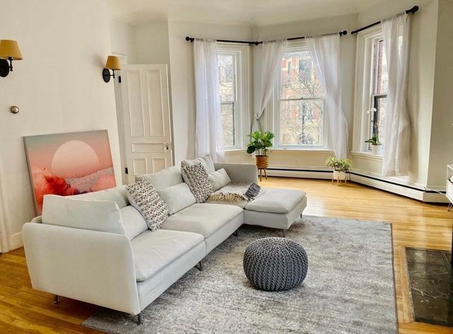 351 Beacon St 5, Boston, MA 02116