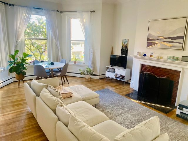 351 Beacon St 5, Boston, MA 02116