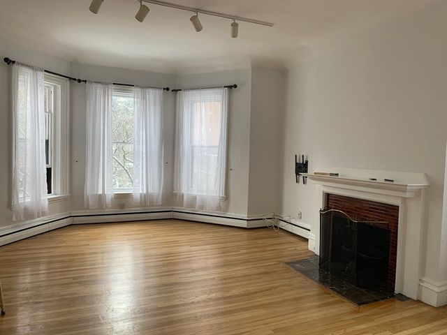351 Beacon St 5, Boston, MA 02116