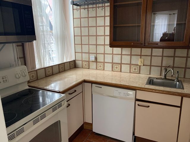 351 Beacon St 5, Boston, MA 02116