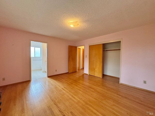 2760 Clifford St, Napa, CA 94558