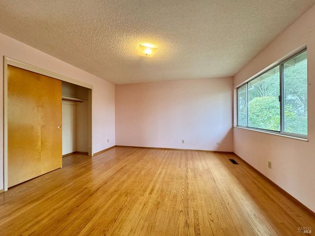 2760 Clifford St, Napa, CA 94558