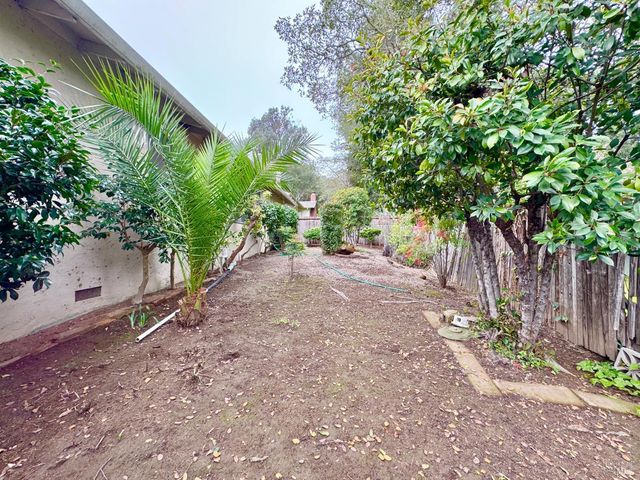 2760 Clifford St, Napa, CA 94558