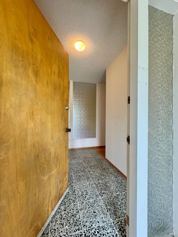 2760 Clifford St, Napa, CA 94558