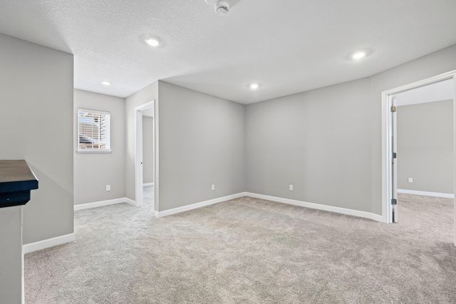 9468 Bridle Way, Victoria, MN 55386