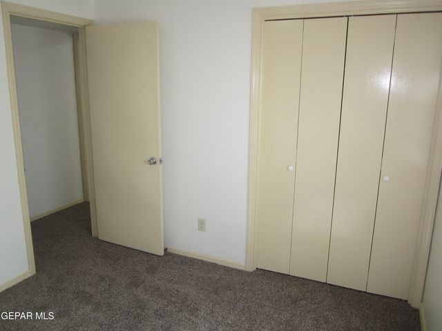 220 Moon River Lane, El Paso, TX 79912