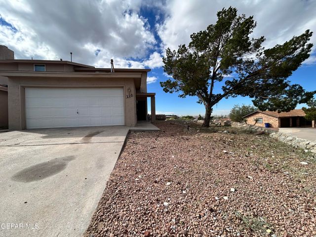 220 Moon River Lane, El Paso, TX 79912