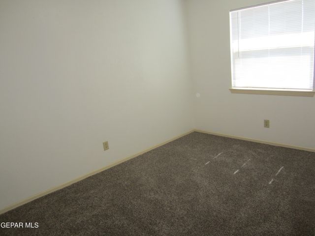 220 Moon River Lane, El Paso, TX 79912