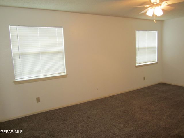 220 Moon River Lane, El Paso, TX 79912