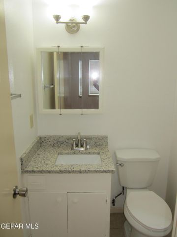 220 Moon River Lane, El Paso, TX 79912
