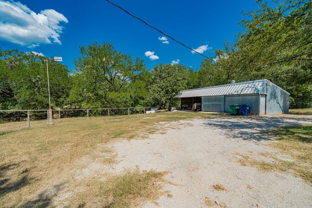 809 Cobb Street, Bridgeport, TX 76426