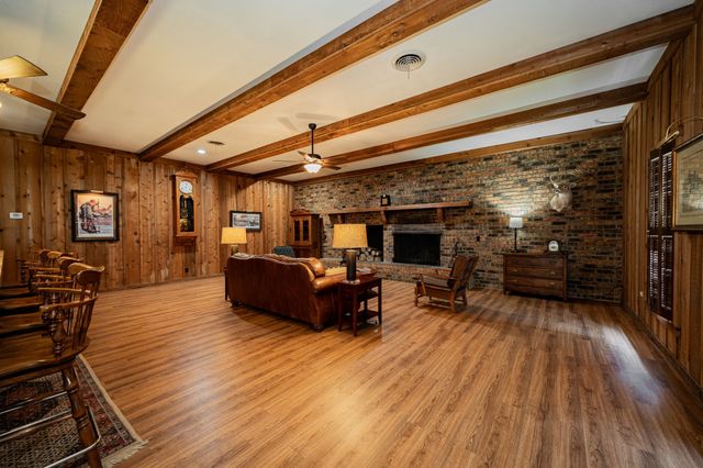 809 Cobb Street, Bridgeport, TX 76426