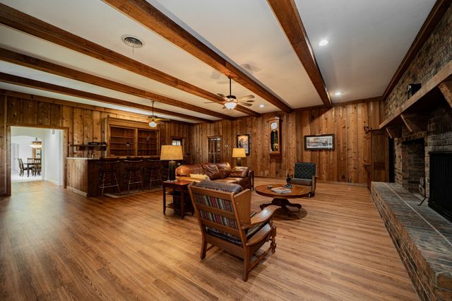 809 Cobb Street, Bridgeport, TX 76426