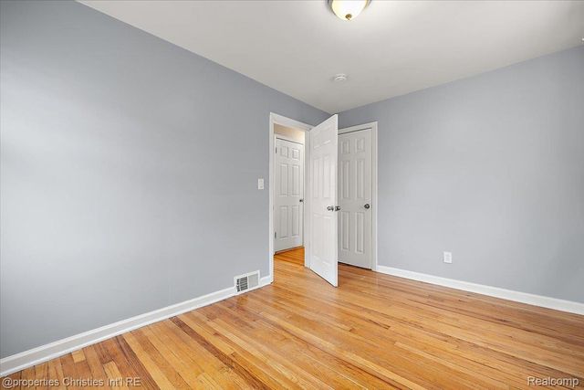 2435 Sunnyknoll Avenue, Berkley, MI 48072