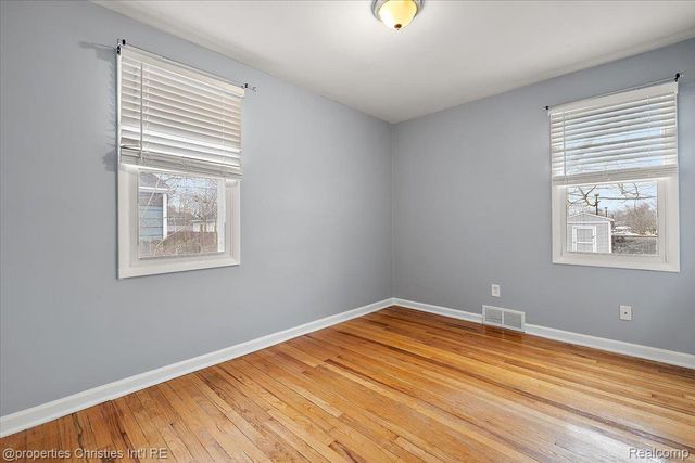 2435 Sunnyknoll Avenue, Berkley, MI 48072