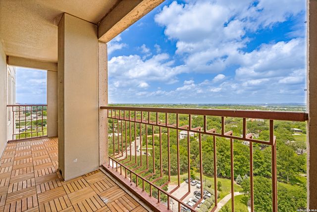 1 Towers Park Ln Apt 1205, San Antonio, TX 78209
