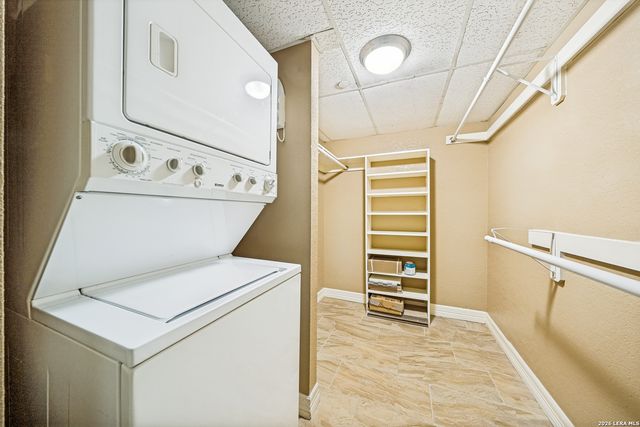 1 Towers Park Ln Apt 1205, San Antonio, TX 78209